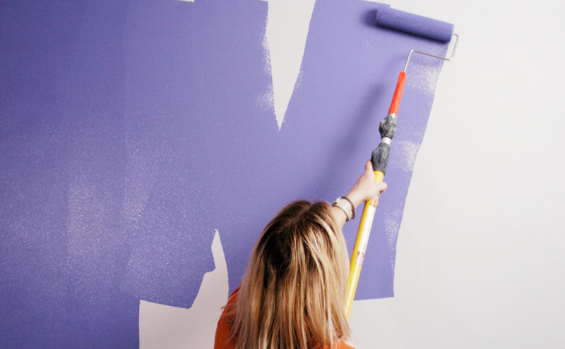 Paint your walls - DIY project to renovate your house