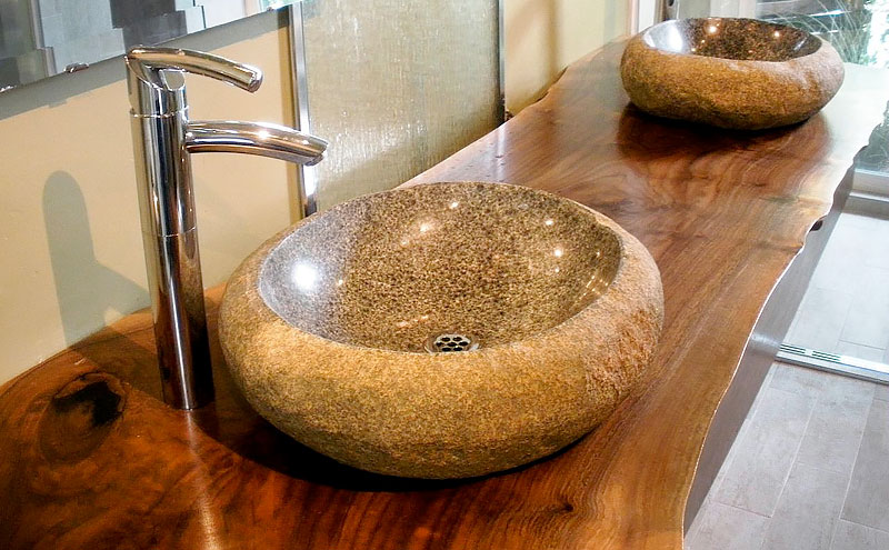 Vessel sinks are a never dying home trend when it comes to remoding bathrooms.