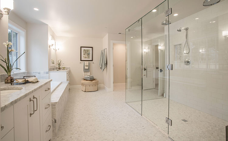 iIndulge yourself with a luxurious frameless shower in King City