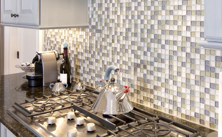 Kitchen reno backsplash - Thornhill