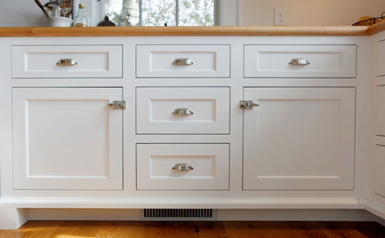 Shaker style cabinets are extremely versatile for kitchen remodelling projects in Kettleby