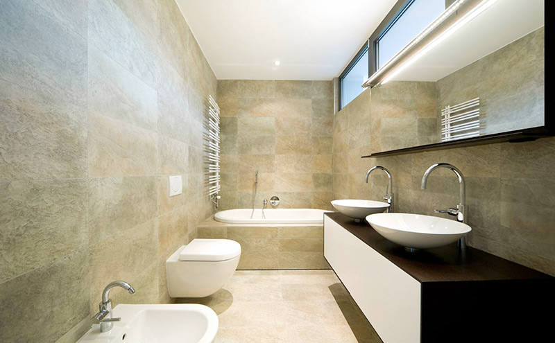 Straight and modern bathroom design